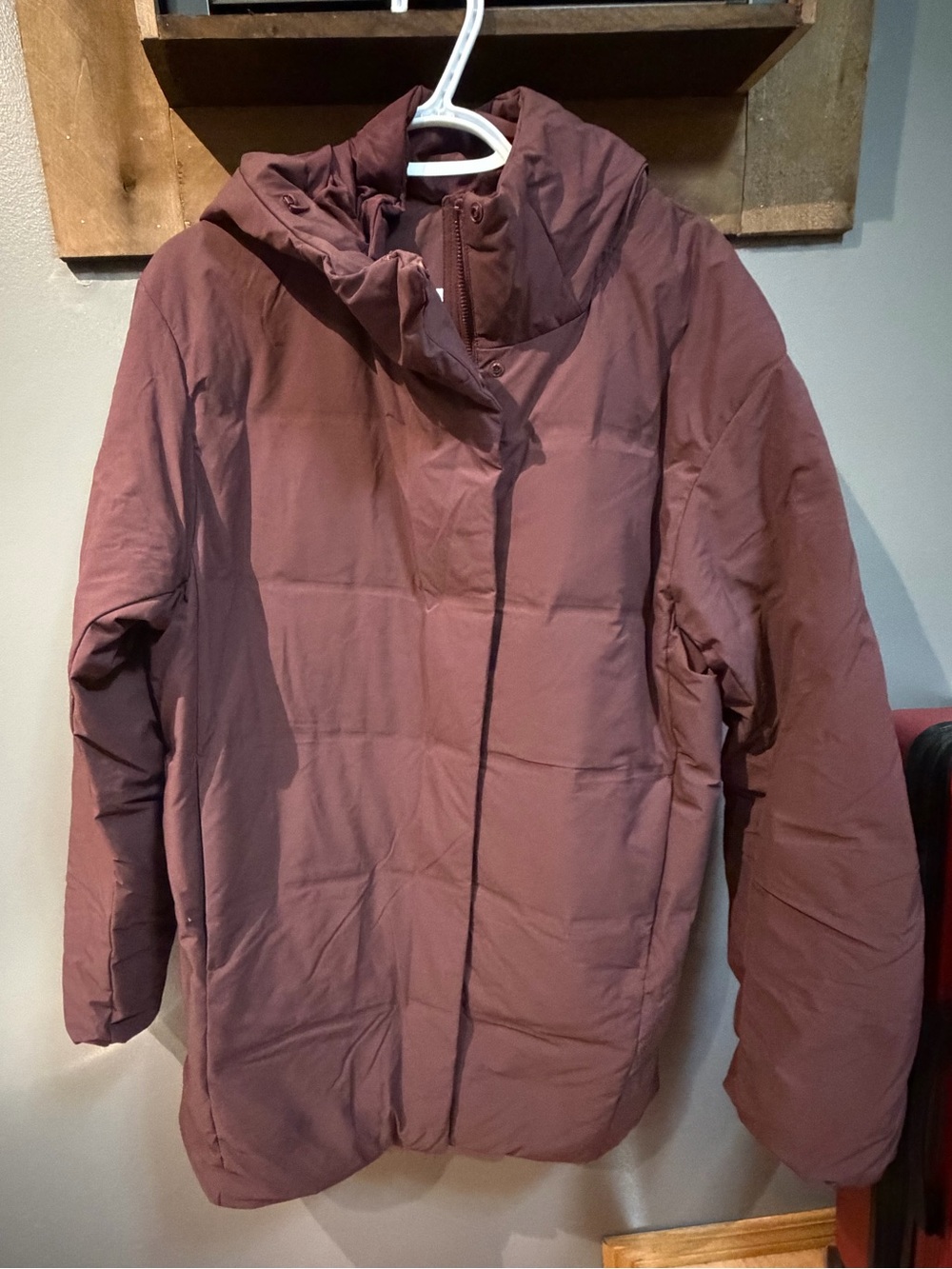 Uniqlo Women's Hooded Puffer Jacket in Dusty Mauve